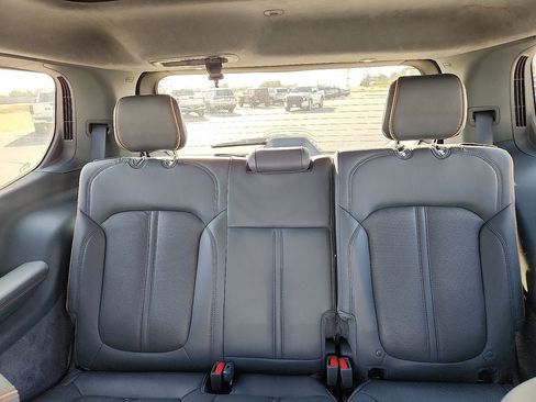 Used 2022 Jeep Grand Wagoneer Series II w/ Convenience Group III AWD/4WD image 12