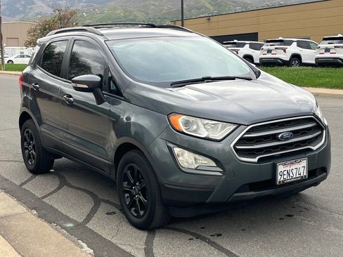 Used 2018 Ford EcoSport SE w/ SE Convenience Package image 6