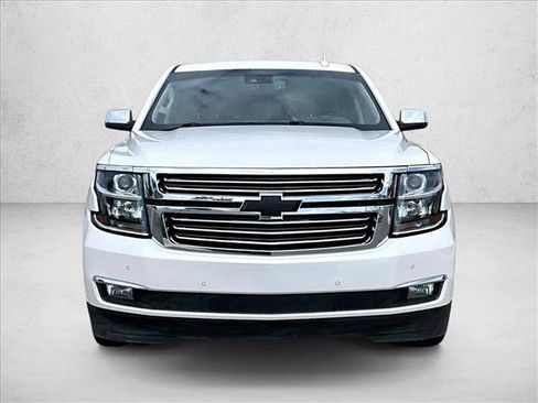 Used 2017 Chevrolet Suburban Premier AWD/4WD image 3