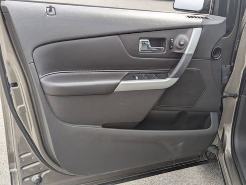 Used 2014 Ford Edge SEL w/ Equipment Group 205A image 9