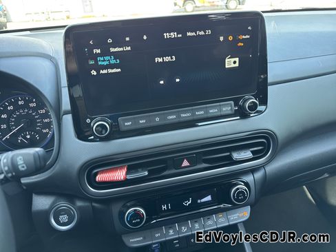 Used 2023 Hyundai Kona SEL w/ Convenience Package image 32