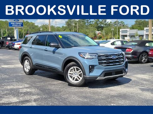 Used 2026 Ford Explorer Active w/ Active Comfort Package RWD image 1