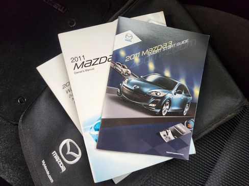 Used 2011 MAZDA MAZDA3 i Touring image 14