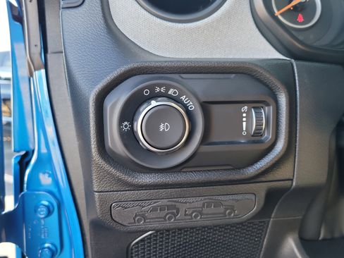 Used 2026 Jeep Wrangler Sport S image 29