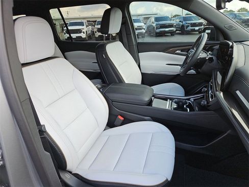 New 2026 Chevrolet Traverse High Country image 28