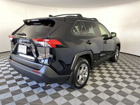 Used 2023 Toyota RAV4 LE AWD/4WD image 9