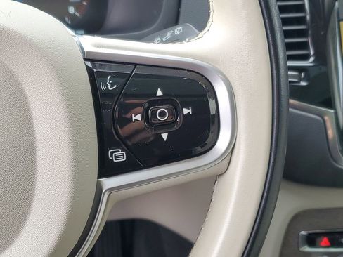 Used 2022 Volvo XC90 T6 Inscription w/ Advanced Package image 18