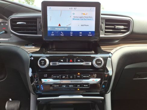 Used 2021 Ford Explorer Limited w/ Equipment Group 301A AWD/4WD image 20
