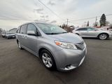Used 2015 Toyota Sienna LE image 4