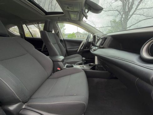 Used 2018 Toyota RAV4 XLE w/ Plus Extra Value Package AWD/4WD image 23