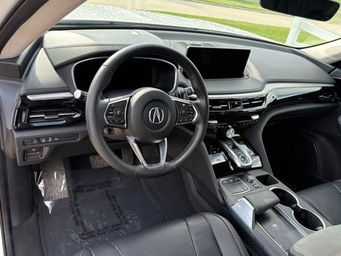 Used 2024 Acura MDX SH-AWD w/ Technology Package image 11