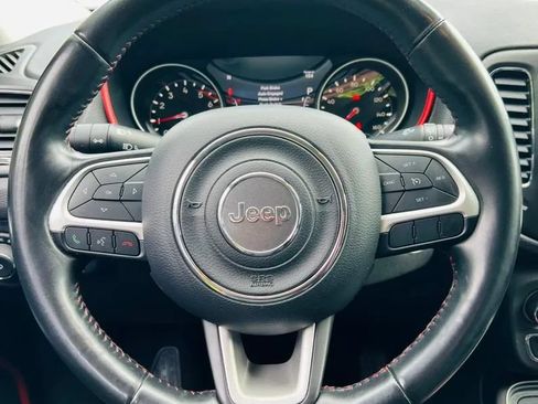 Used 2018 Jeep Compass Trailhawk w/ Safe & Security Group AWD/4WD image 12