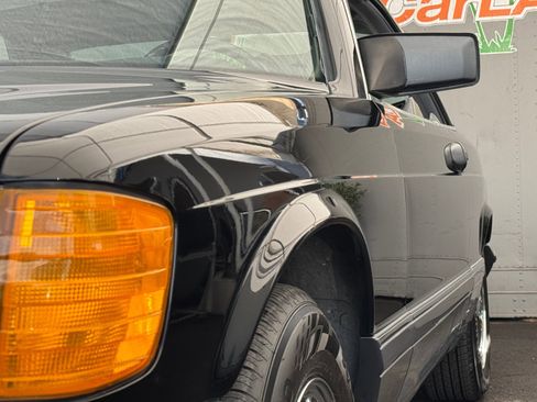 Used 1989 Mercedes-Benz 560 SEC image 33