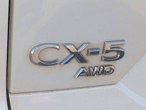 Used 2022 MAZDA CX-5 AWD 2.5 S w/ Preferred Package image 13