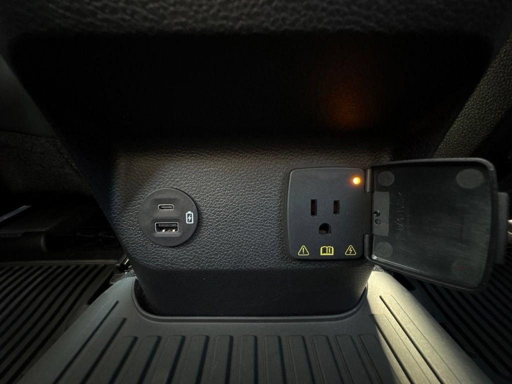 Used 2025 Ford Ranger Raptor AWD/4WD image 37