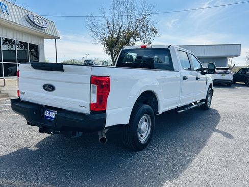 Used 2019 Ford F250 XL w/ Power Equipment Group image 8