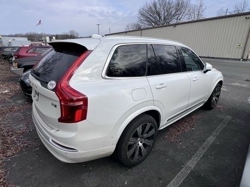 Used 2025 Volvo XC90 B5 Plus w/ Protection Package Premier image 4
