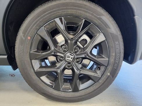 Used 2024 Honda HR-V Sport image 3