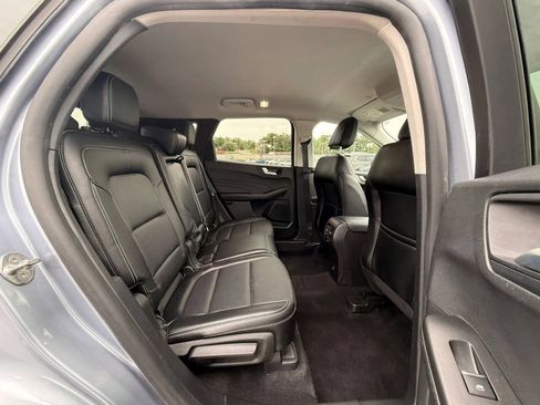 Used 2022 Ford Escape SEL AWD/4WD image 14