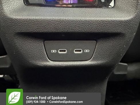 Used 2025 Volkswagen Tiguan SEL R-Line AWD/4WD image 13