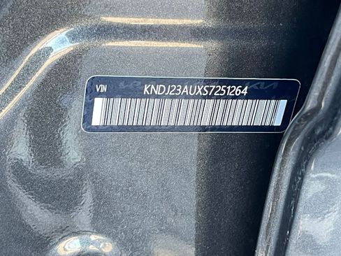 Used 2025 Kia Soul LX w/ LX Technology Package image 27