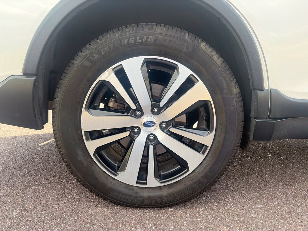 Used 2018 Subaru Outback 3.6R Limited AWD/4WD image 34
