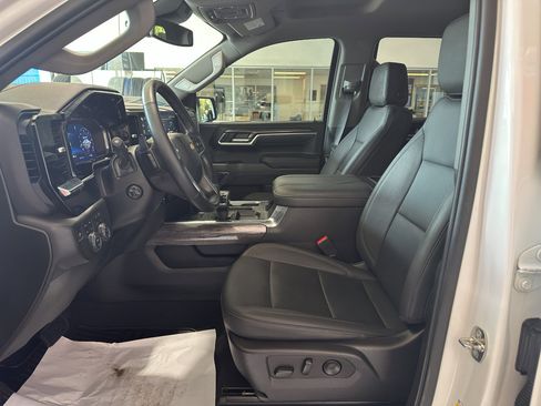 Used 2023 Chevrolet Silverado 1500 LTZ w/ LTZ Convenience Package II image 6