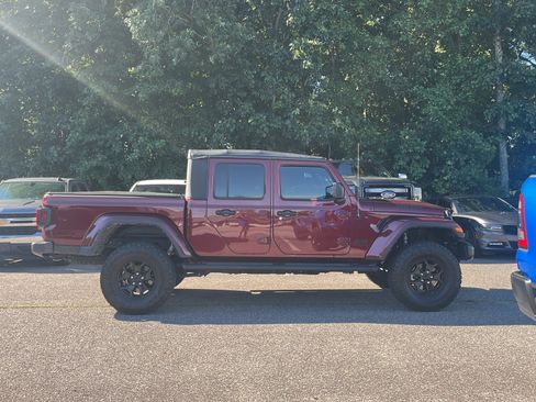 Used 2021 Jeep Gladiator Sport AWD/4WD image 6