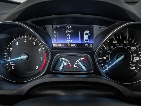 Used 2017 Ford Escape SE w/ Equipment Group 201A FWD image 18