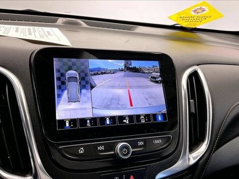 Used 2023 Chevrolet Equinox Premier AWD/4WD image 23