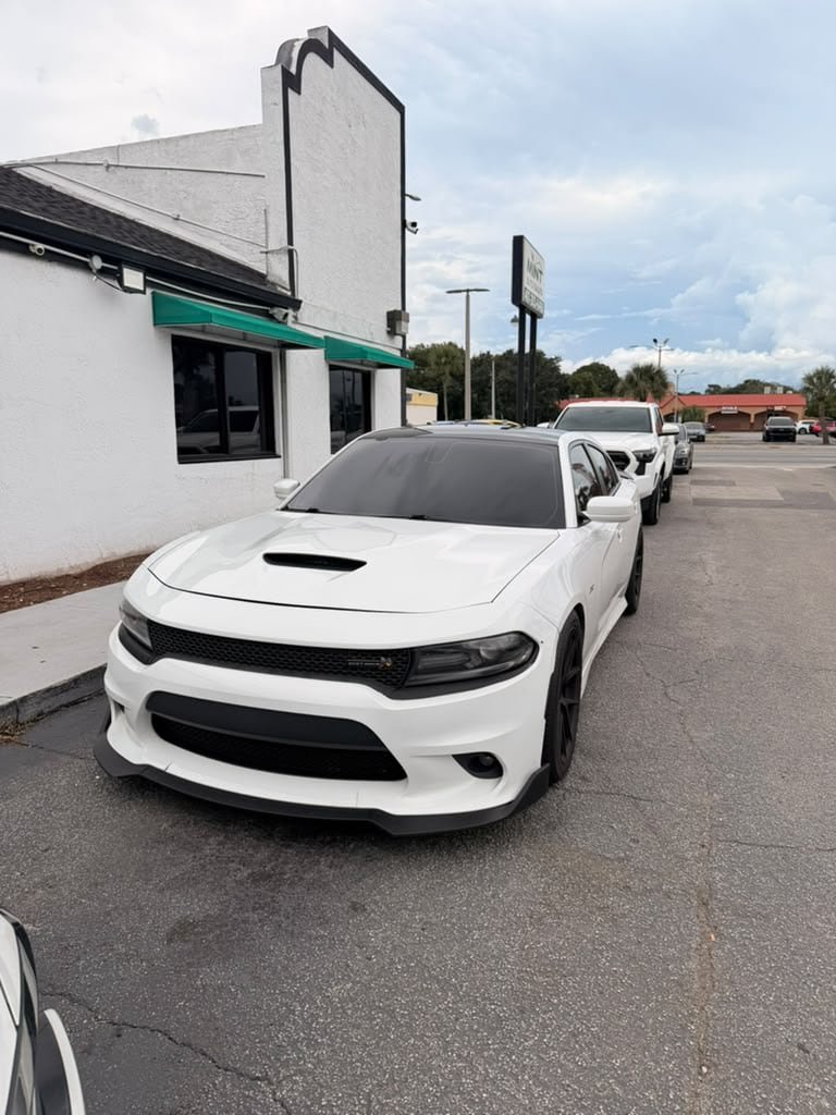 Used 2018 Dodge Charger R/T Scat Pack RWD image 1