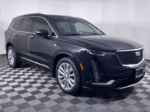 Used 2020 Cadillac XT6 Premium Luxury image 21