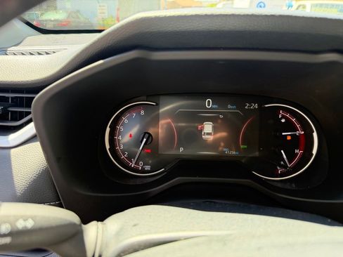 Used 2024 Toyota RAV4 XLE Premium image 21