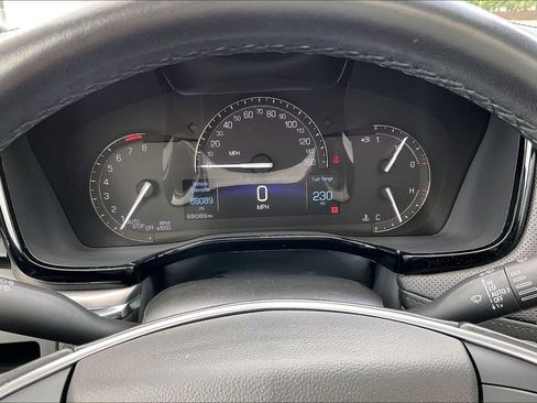 Used 2019 Cadillac XT5 Luxury FWD image 20