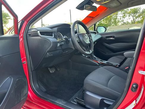 Used 2020 Toyota Corolla LE image 10