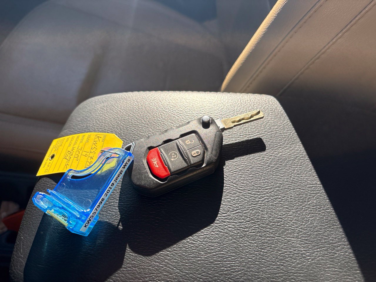 Used 2019 Jeep Wrangler Unlimited Sahara AWD/4WD image 29