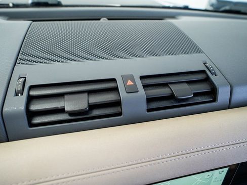 Used 2022 Land Rover Defender 90 X-Dynamic S image 52