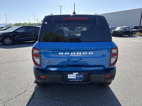 Used 2025 Ford Bronco Sport Outer Banks w/ Outer Banks Tech Package+ AWD/4WD image 6