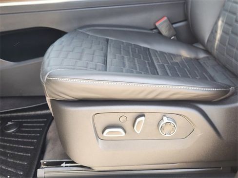 Used 2026 Cadillac Escalade Platinum Sport w/ LPO, ONYX Package image 17