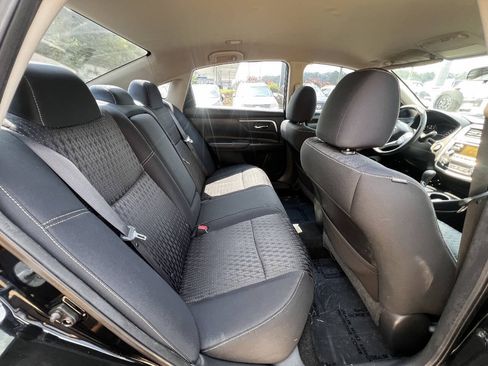 Used 2017 Nissan Altima 2.5 SV FWD image 11