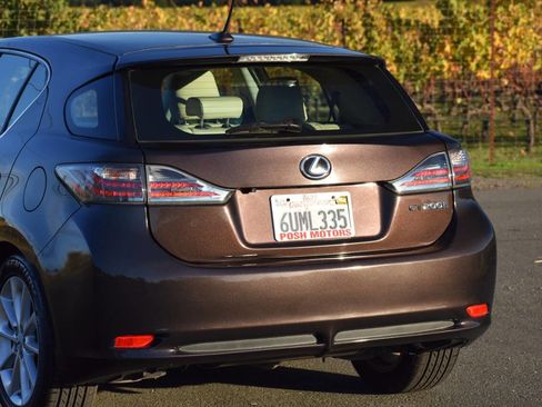 Used 2012 Lexus CT 200h Premium image 10