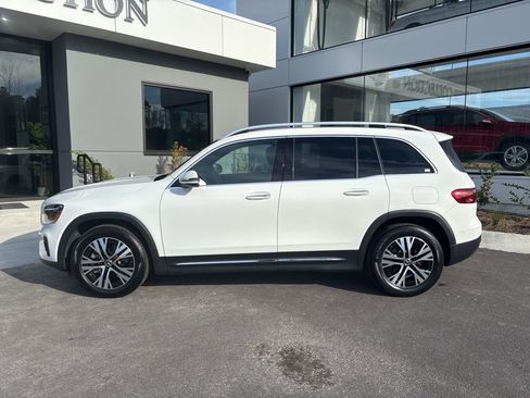 Used 2024 Mercedes-Benz GLB 250 GLB 250 image 9