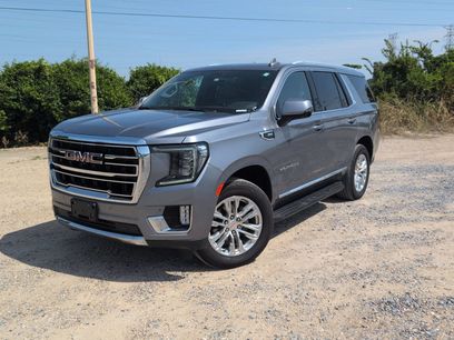 Used 2022 GMC Yukon SLT w/ SLT Premium Package