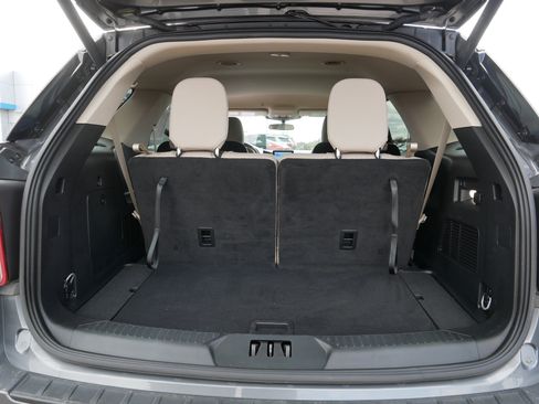 Used 2023 Ford Explorer XLT w/ Equipment Group 202A image 18