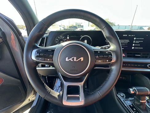 Certified 2023 Kia Sportage SX image 11
