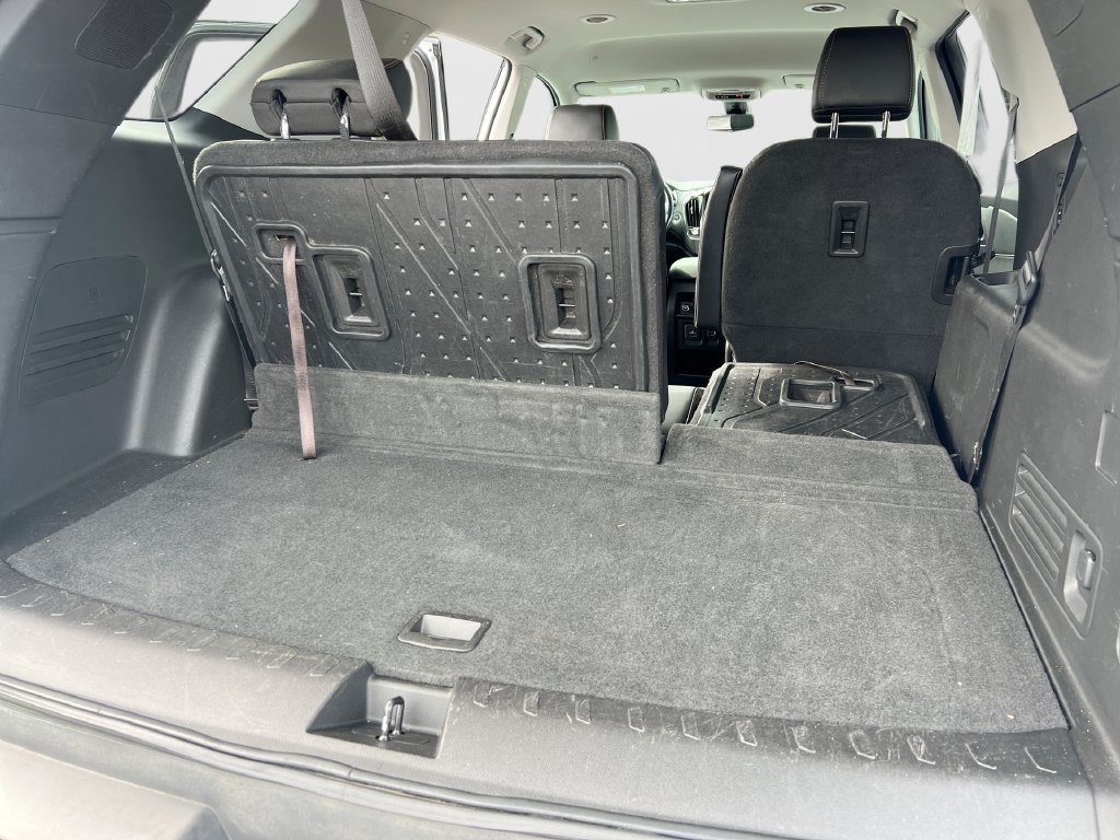 Used 2019 Chevrolet Traverse LT w/ LT Premium Package AWD/4WD image 26