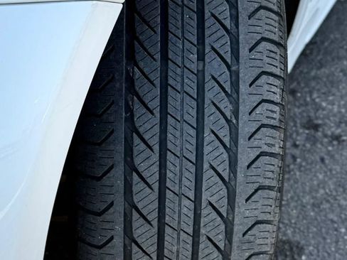 Used 2017 Mercedes-Benz C 300 4MATIC Sedan image 53