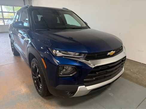 Used 2023 Chevrolet TrailBlazer LT w/ Convenience Package AWD/4WD image 5