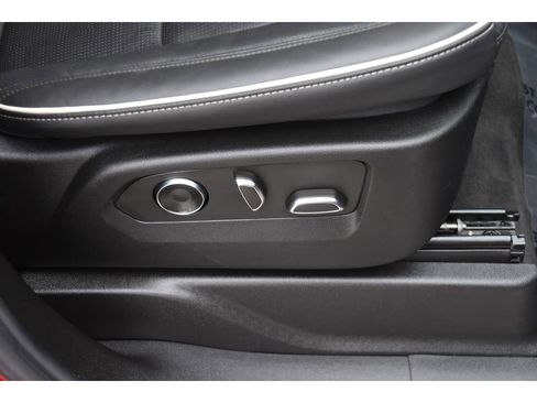 Certified 2024 Cadillac Escalade Premium Luxury image 31