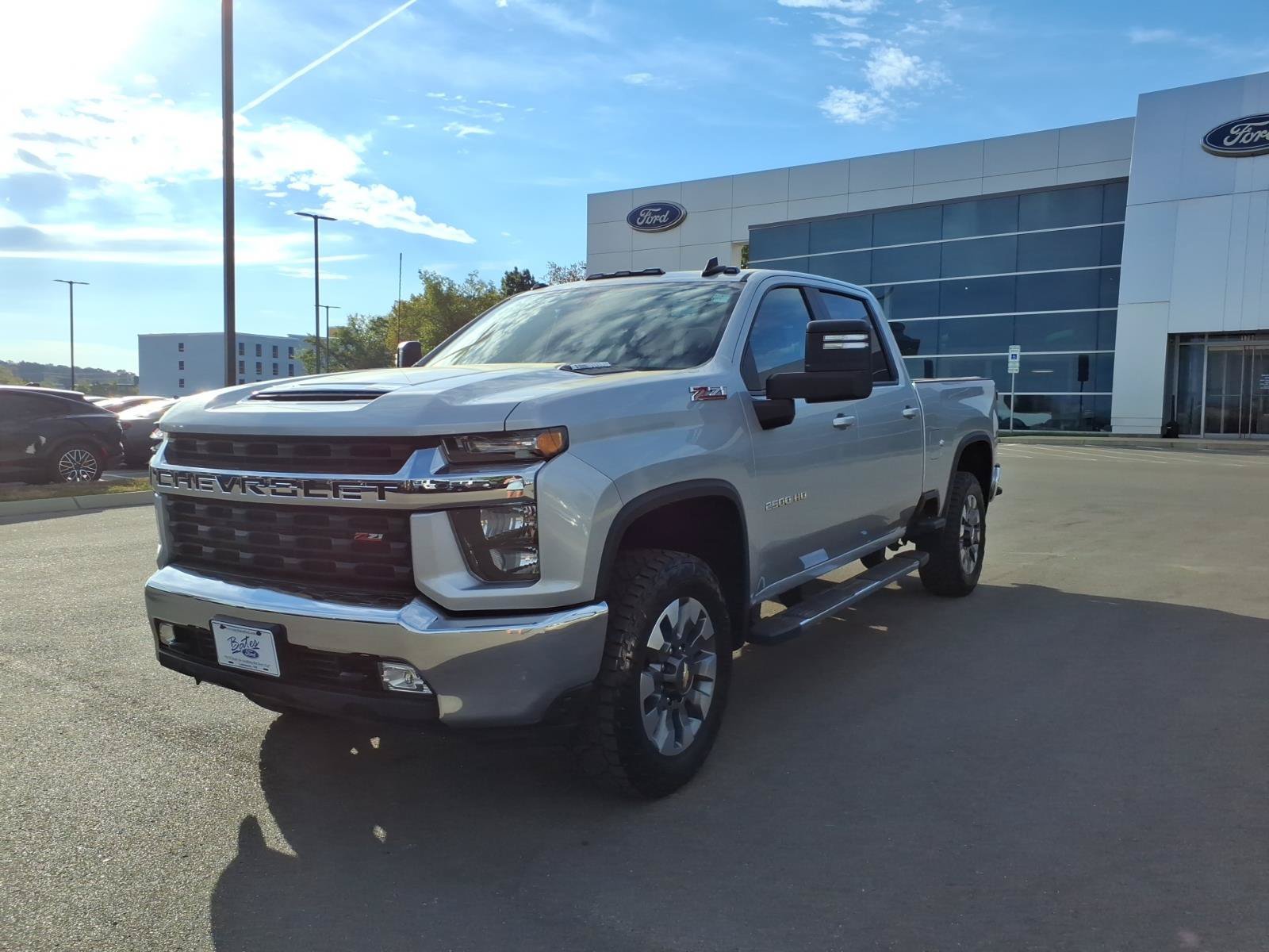 Used 2022 Chevrolet Silverado 2500 LT w/ Convenience Package AWD/4WD image 7